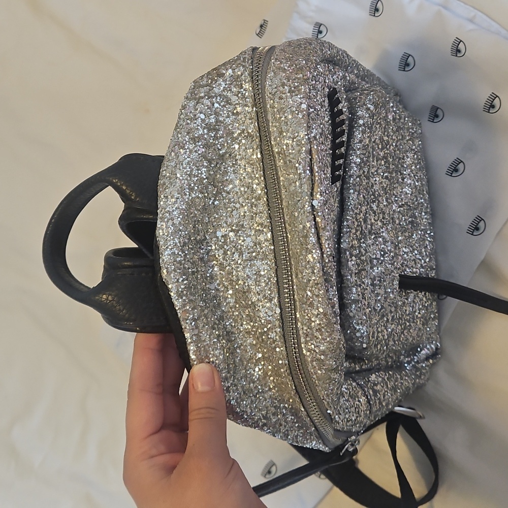 Chiara Ferragni Silver Glitter Eye Backpack - Picture 5 of 14